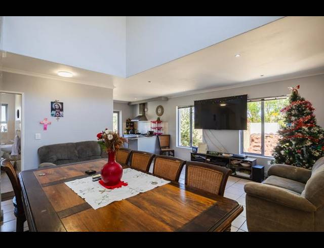 3 BEDROOM HOUSE FOR SALE IN PARKLANDS